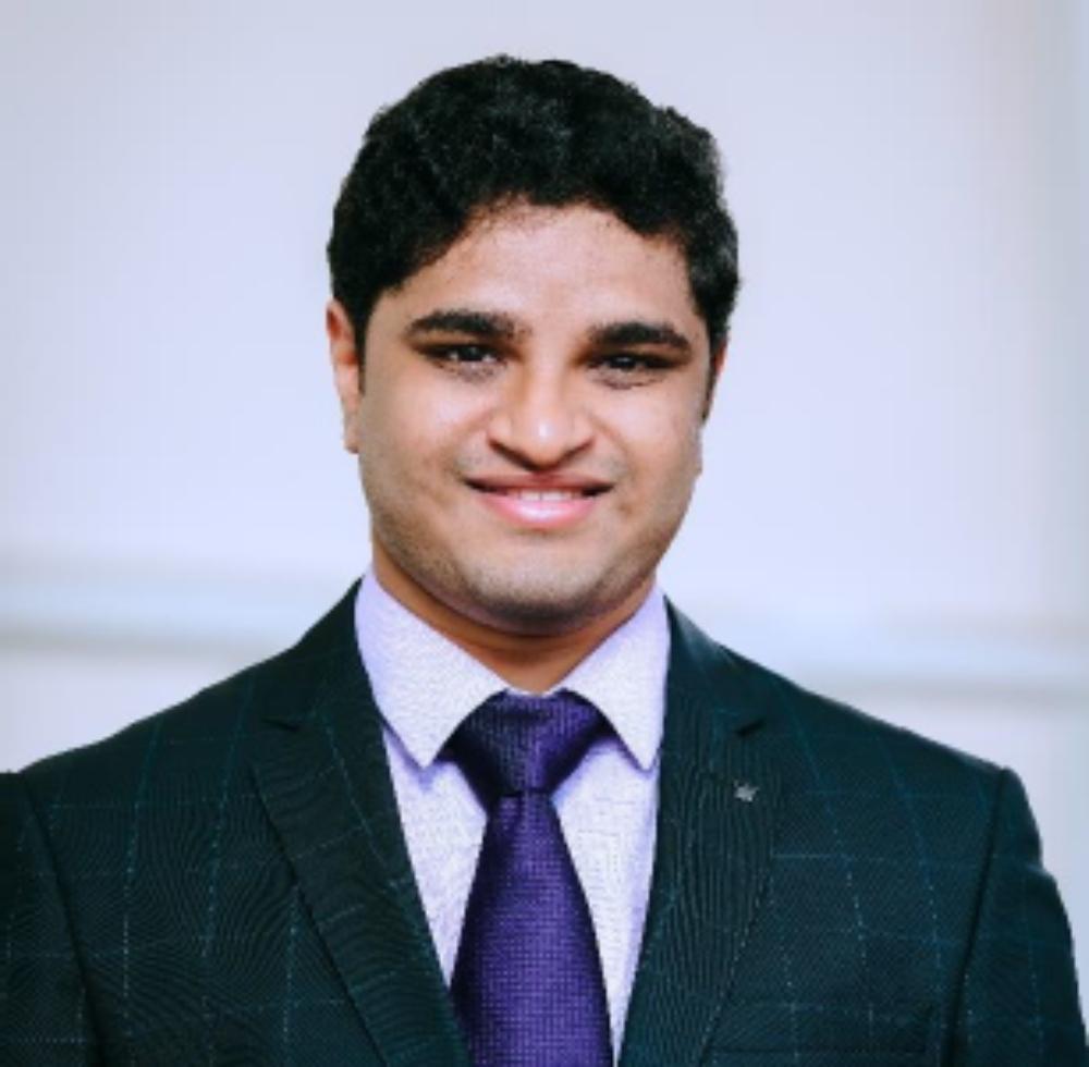 Smiling man in a suit and tie